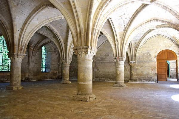 401-Chatsam-Abbaye_de_Vaucelles_salle_capitulaire_1.JPG