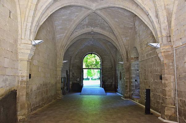 390-Chatsam-Abbaye_de_Vaucelles_passage_sacre_2.JPG