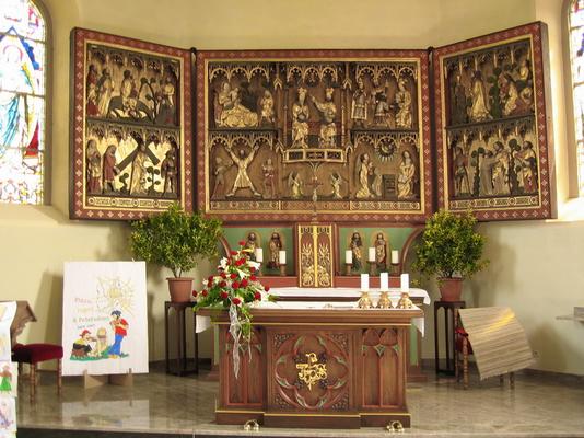 313-mittelalterlicher_Altar_Kloster_Beuren_vor_der_ersten_Aufhebung_heute_in_Neuendorf.JPG