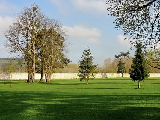 089-P.poschadel-Hermes__60___abbaye_de_Froidmont__parc_1.jpg