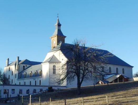 116-66-abbaye-notre-dame-des-neiges-draguignan-var-accueil-monastique-520x520.jpg