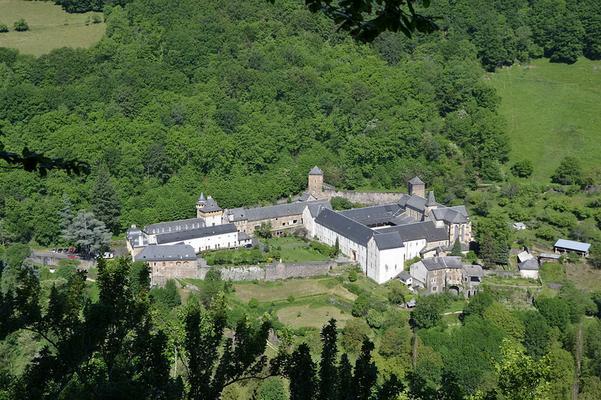 110-Cd12cd-Abbaye_de_Bonneval_juin_2013.jpg