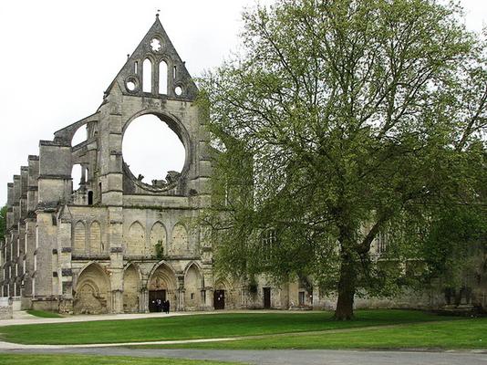 084-TCY_-Abbaye_de_Longpont__facade.jpg