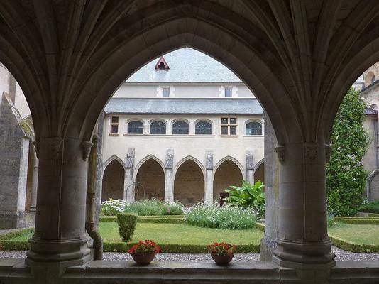 354-Chris06-Cloister__Abbaye_de_Loc-Dieu___3_.jpg