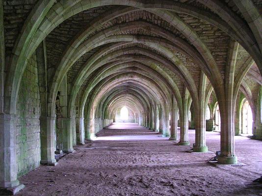 800px-The_Monks_27_Refectory.jpg