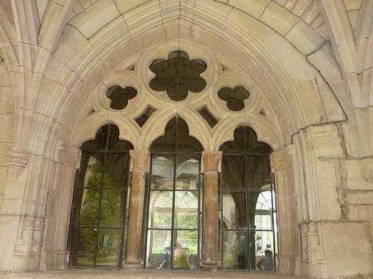 400-Chris06-Chapter_House__Abbaye_de_Loc-Dieu___2_.jpg