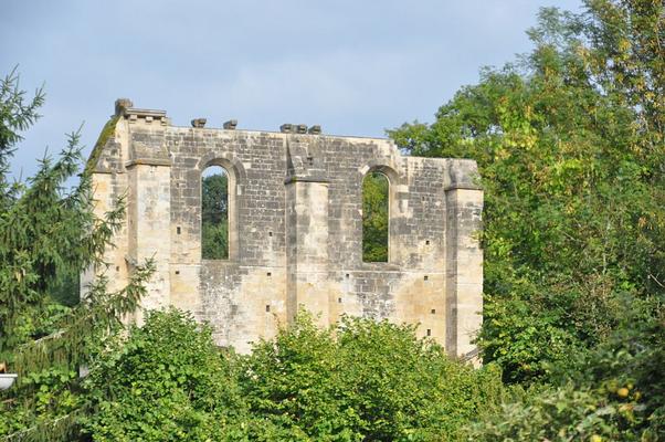 083-Ginette_Mathis_-Montigny-les-Cherlieu_-_Abbaye_de_Cherlieu_02.JPG