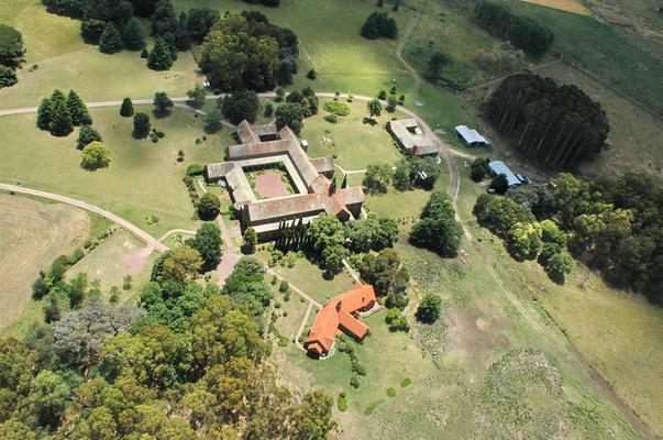 110-Azul-phOCSO-Monasterio_aerea_de_arriba.JPG