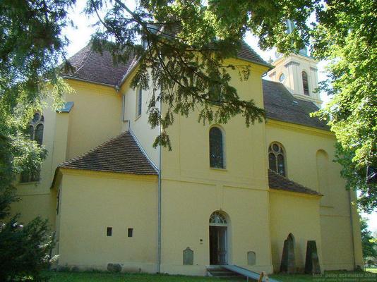 114-Ivenack-Peter_Schmelzle-kirche-nordseite.jpg