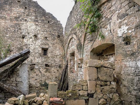 091-Espirat-Interieur_de_l_ancien_cloitre.jpg