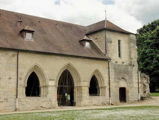 088-P.poschadel_-_Saint-Ouen-l_Aumone__95___abbaye_de_Maubuisson__cote_nord-ouest_6.jpg