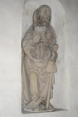 301-Ikmo-ned-FranceNormandieMortainAbbayeStatueStJacques.jpg