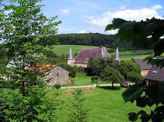 080-HenriDavel-Logis_abbatial_Elan_Ardennes_France.JPG