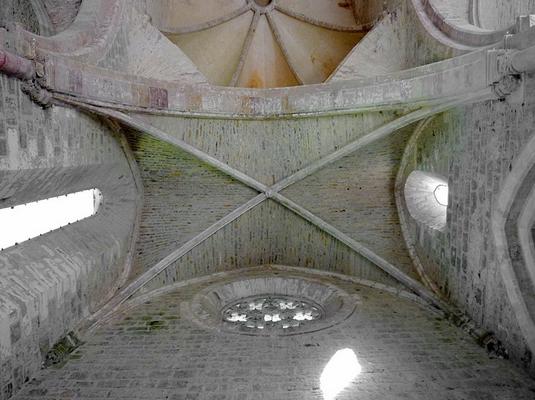 262-Chris06-Interior_of_Abbaye_de_Beaulieu-en-Rouergue__22_.jpg