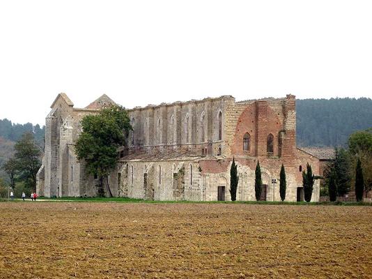 09-Wycik-800px-San_galgano02.jpg