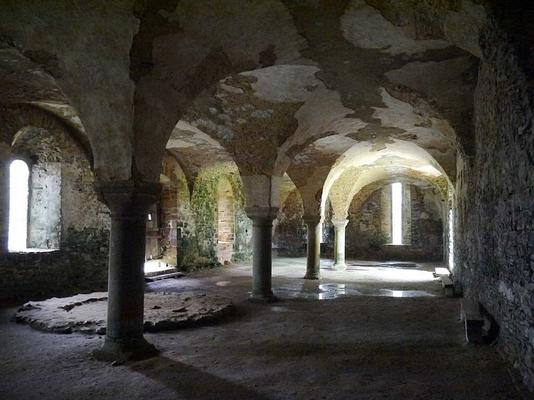 726-Simon_de_l_Ouest-Abbaye_de_Clermont_-_cellier_des_convers.jpg