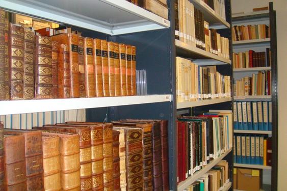 CERCCIS-bibliotheque-2-kl.jpg