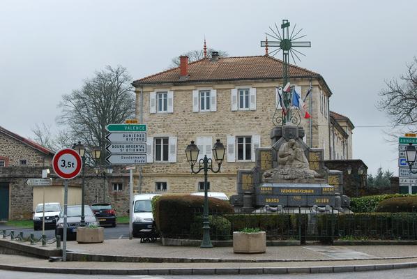 082-Montfaucon-en-Velay-Gier-DSC_0261.JPG
