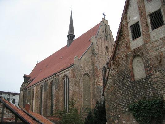 131-Gelbe_-_av_Rostock_Heilig_Kreuz_Kloster_a_23.jpg