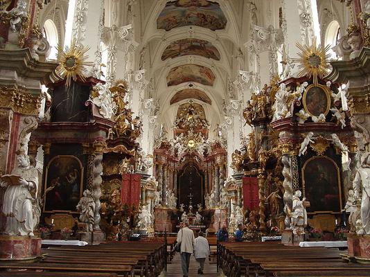 200-Neuzelle_Mazbln_Kloster_Interior-view.JPG