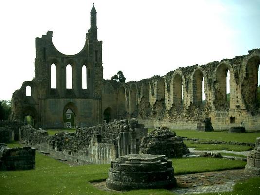 Byland-Kirche-Osten.jpg