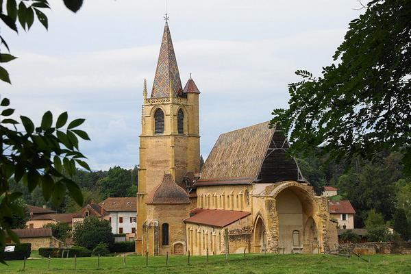 110-rob_Stoeltje-1024px-Church_of_La_Benisson-Dieu__10473823394_.jpg