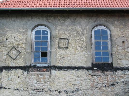 Gelbe_-_ag_Fenster_Oberkirche_zum_Kreuzgang.jpg