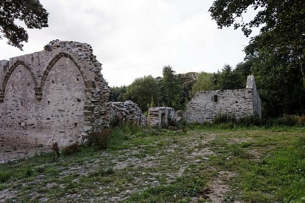 852-Plouneour-Menez_-_Abbaye_Notre-Dame_du-Relec_-_PA00090257_-_005-Thesupermat.jpg