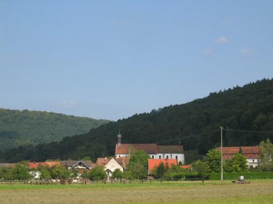 Gelbe_-_ac_Schoenau___Saale-01.jpg