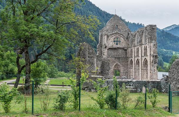082-Krzysztof_Golik-Aulps_abbey_08.jpg
