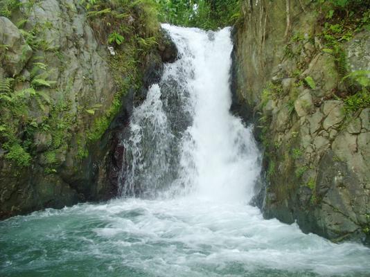 950-Jarabacoa-OCSO-Cascada_cercana_al_monasterio.jpg