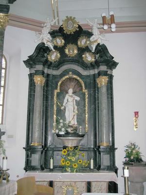 311-Seitenaltar_von_Kloster_Beuren_heute_in_Martinfeld.JPG