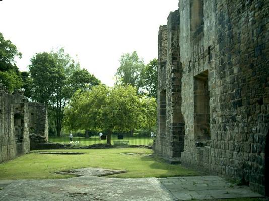 Kirkstall-Refectorium.jpg