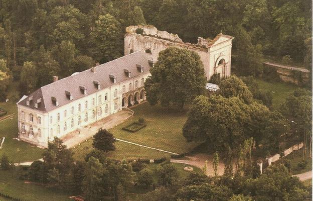 083-Bycro_-Abbaye_du_Gard__batiment_abbatial_et_ruines_de_l_eglise_01.jpg