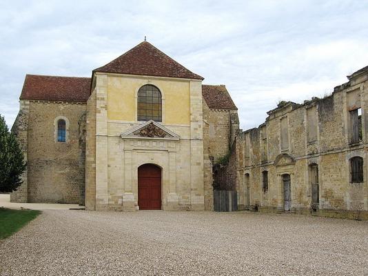 084-Grentidez_-Fontmorigny__eglise_abbatiale.jpg