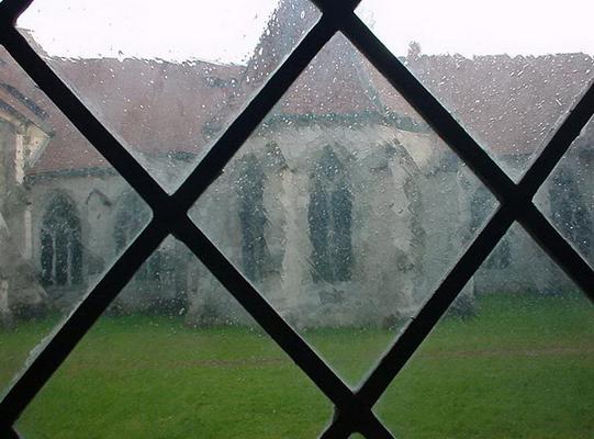 223-Tomann-walkenried kreuzgang fenster durchblick 04.jpg