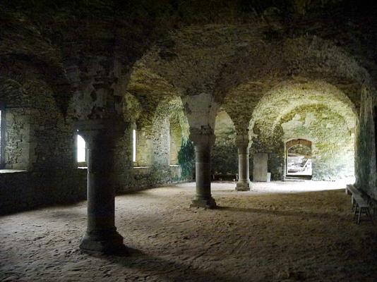 725-Simon_de_l_Ouest-Abbaye_de_Clermont_-_refectoire_des_convers_2.JPG