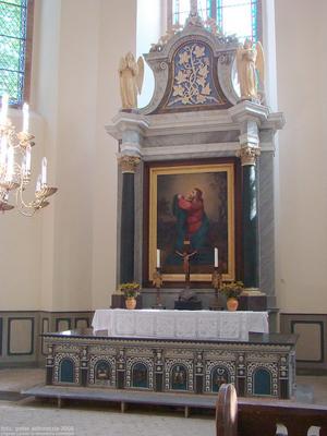 201-Ivenack-Peter_Schmelzle-kirche-altar.jpg