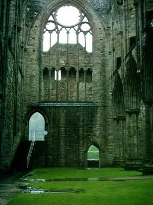 Tintern-Dormitoriumstreppe.jpg