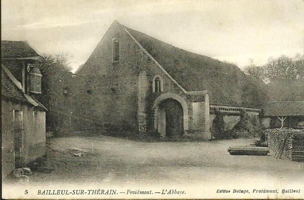 091-Grange_abbaye_de_Froidmont.jpg