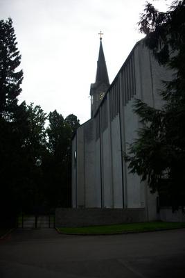 Kirche-aussen-2-kl.jpg