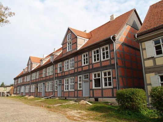 Heiligengrabe-KlosterStift-Langhaus.JPG