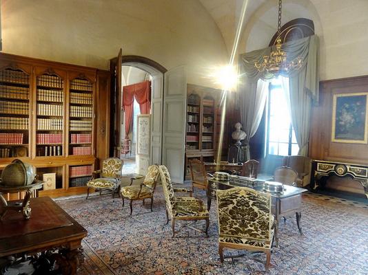 759-Pierre_Poschadel_Fontaine-Chaalis__60___abbaye_de_Chaalis__musee_Jacquemart_Andre__rdc__bibliotheque_1.jpg