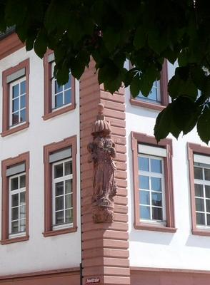 aac_gelbe_St._Agnes_Mainz.jpg