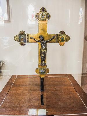 084-Espirat_-_La_croix_de_procession.jpg