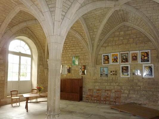 402-Chris06-Chapter_House__Abbaye_de_Loc-Dieu___1_.jpg