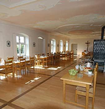 09-Oberschoenenfeld-eng-Gaeste-Speisesaal.jpg