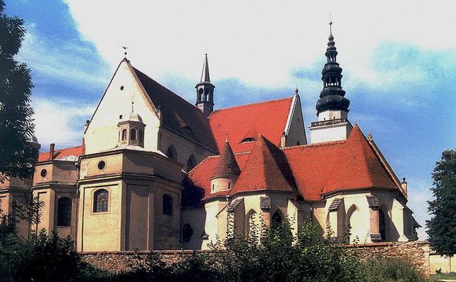 122-Henrykow-Tomann-henrykow_kirche_aussen.jpg