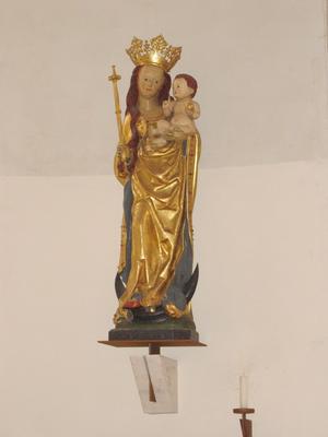 87-Madonnenstatue_in_derselben_Kirche__wohl_auch_aus_dem_Klosterbestand-Gelbe.JPG