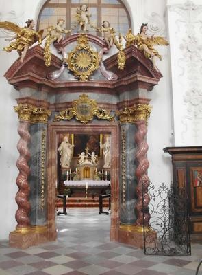 206-Kloster_Neuzelle-Norbert_Radtke_Seitenkapelle_Portal.JPG